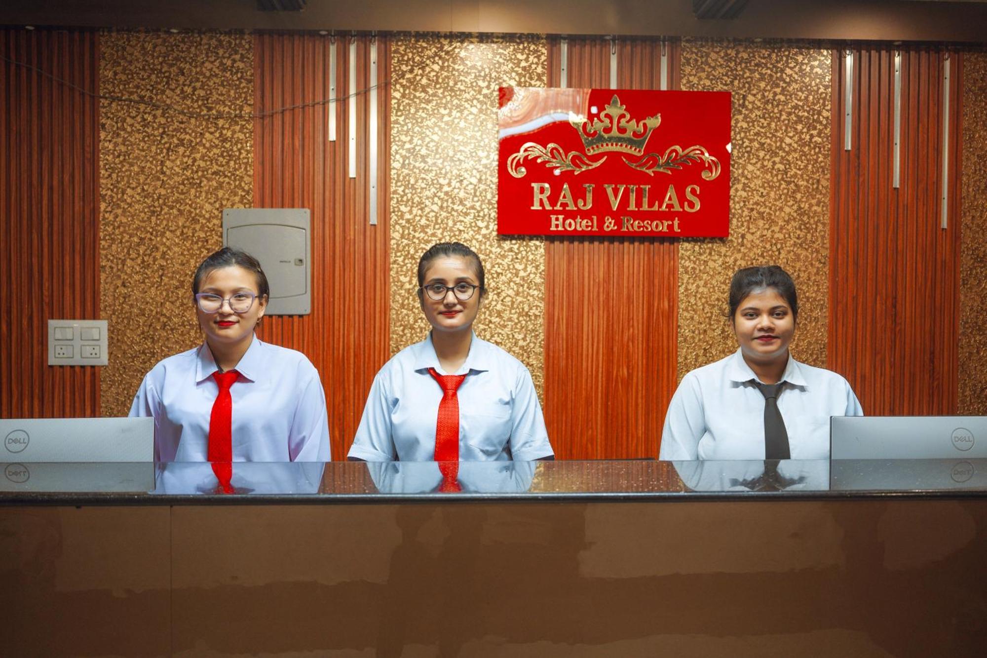 Raj Vilas Hotel & Resort Maharajganj Bagian luar foto